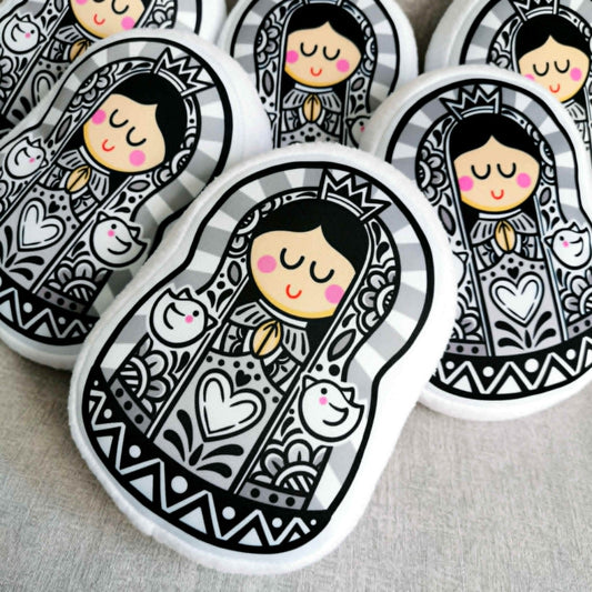 Virgencita blanco y negro Cojincito decorativo